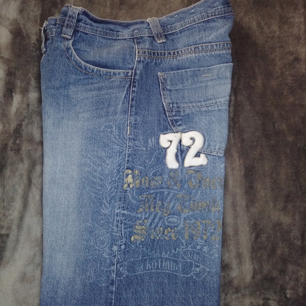 Jeans - Picture 3 of 4